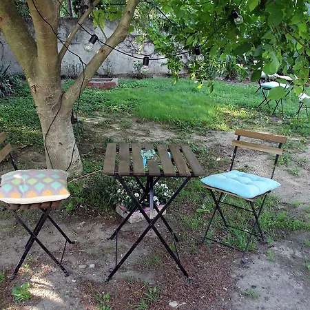 Vankos Bed & Breakfast
