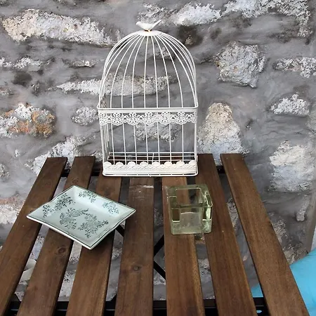 فندق مبيت وإفطار Vankos 2*