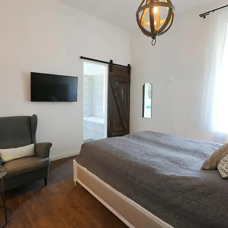 Vankos فندق مبيت وإفطار 2*