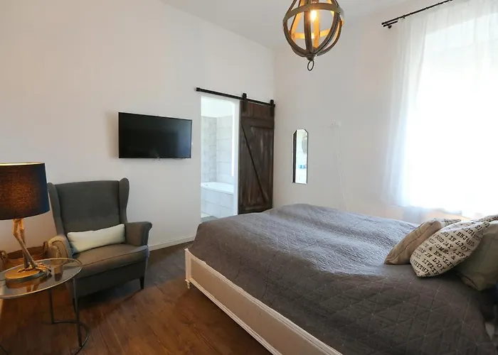 Vankos Bed & Breakfast 3*